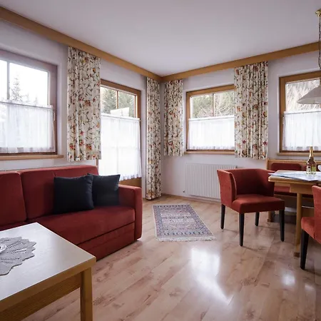 Alberts Bellevue Apartment *
