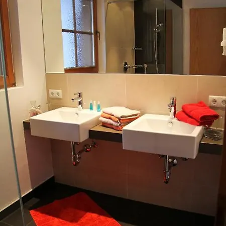 Alberts Bellevue Apartment